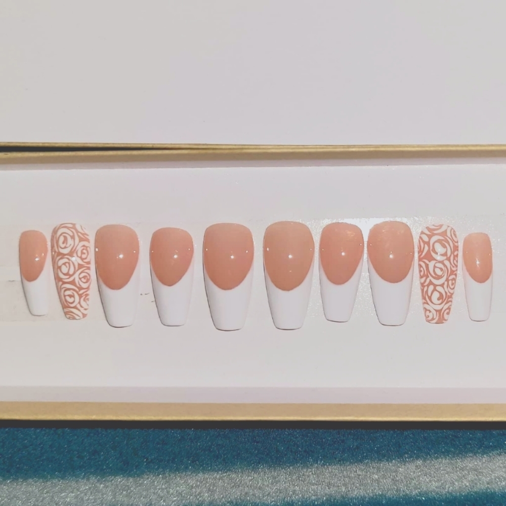 Press on nails